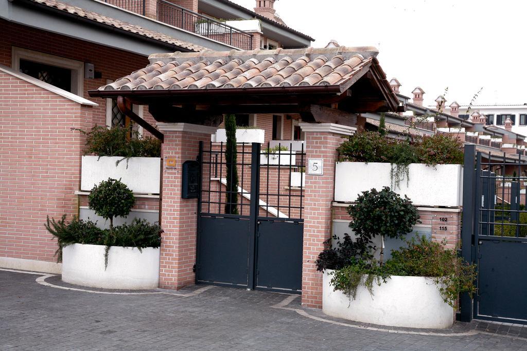 Domus Anagnina Villa Ciampino Bagian luar foto