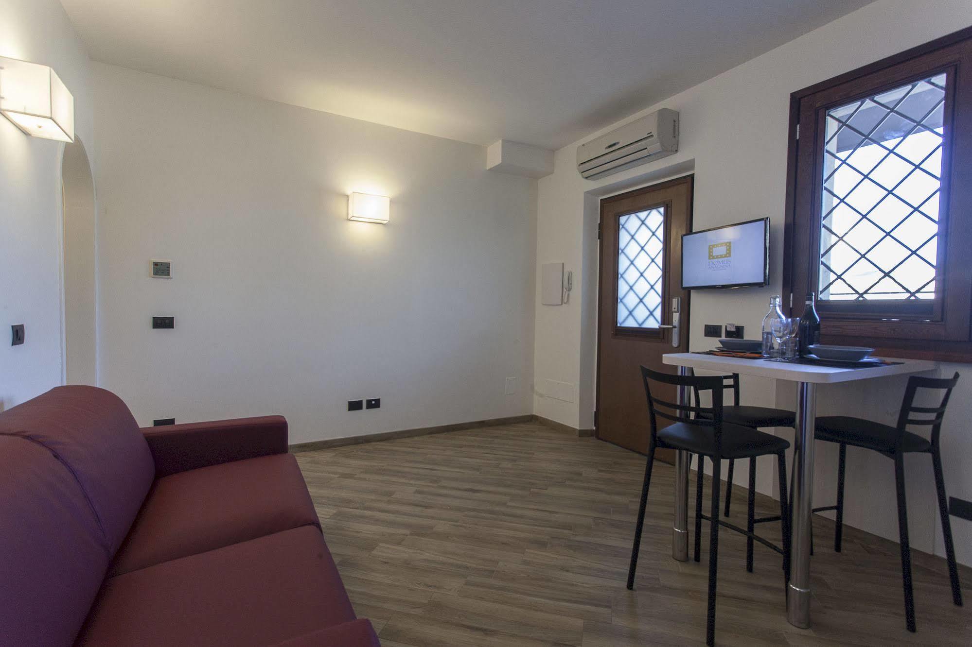 Domus Anagnina Villa Ciampino Bagian luar foto