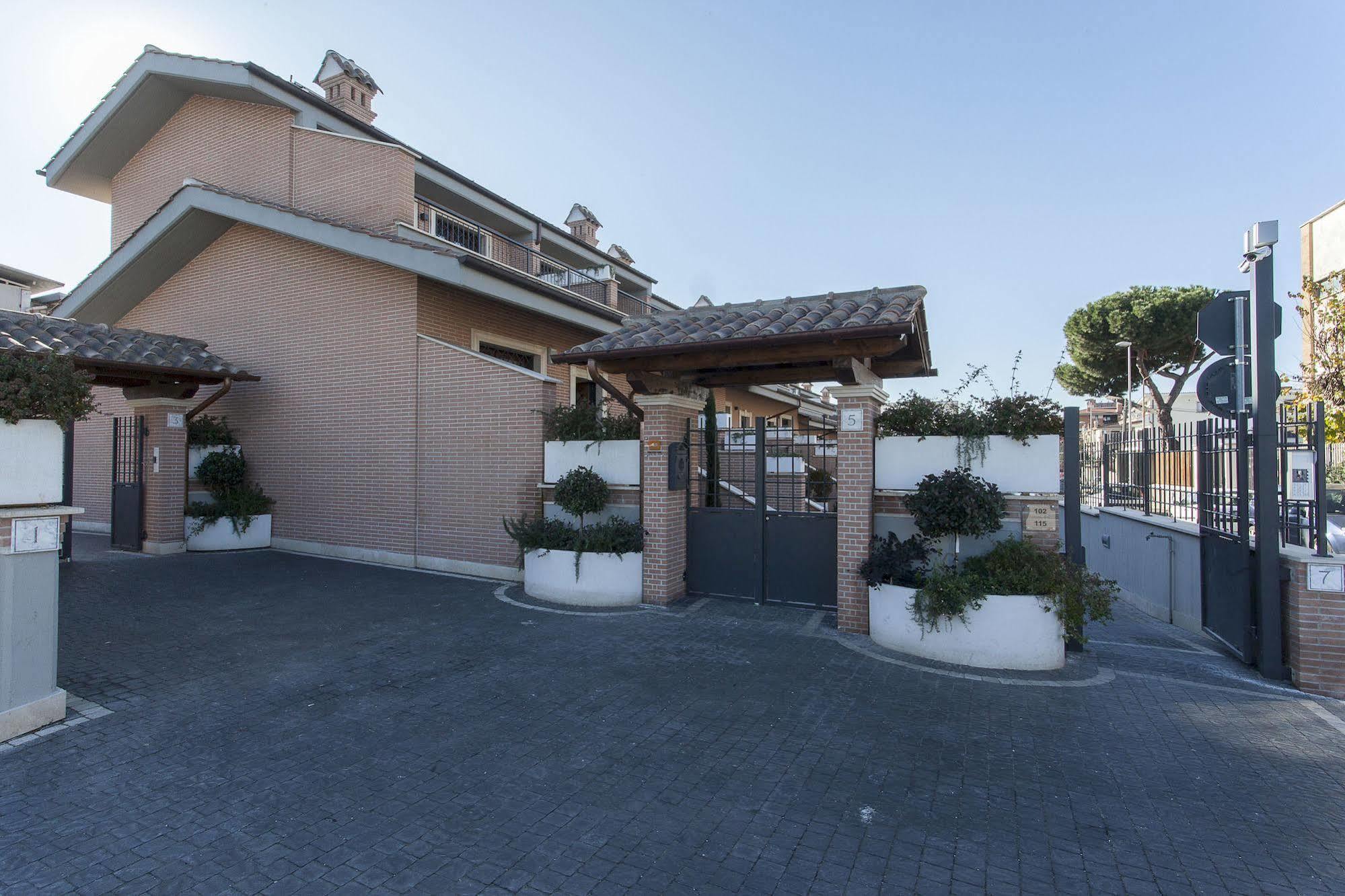 Domus Anagnina Villa Ciampino Bagian luar foto